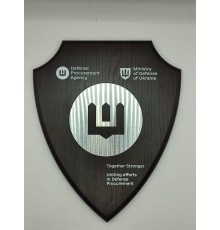 Плакетка в формі щита 